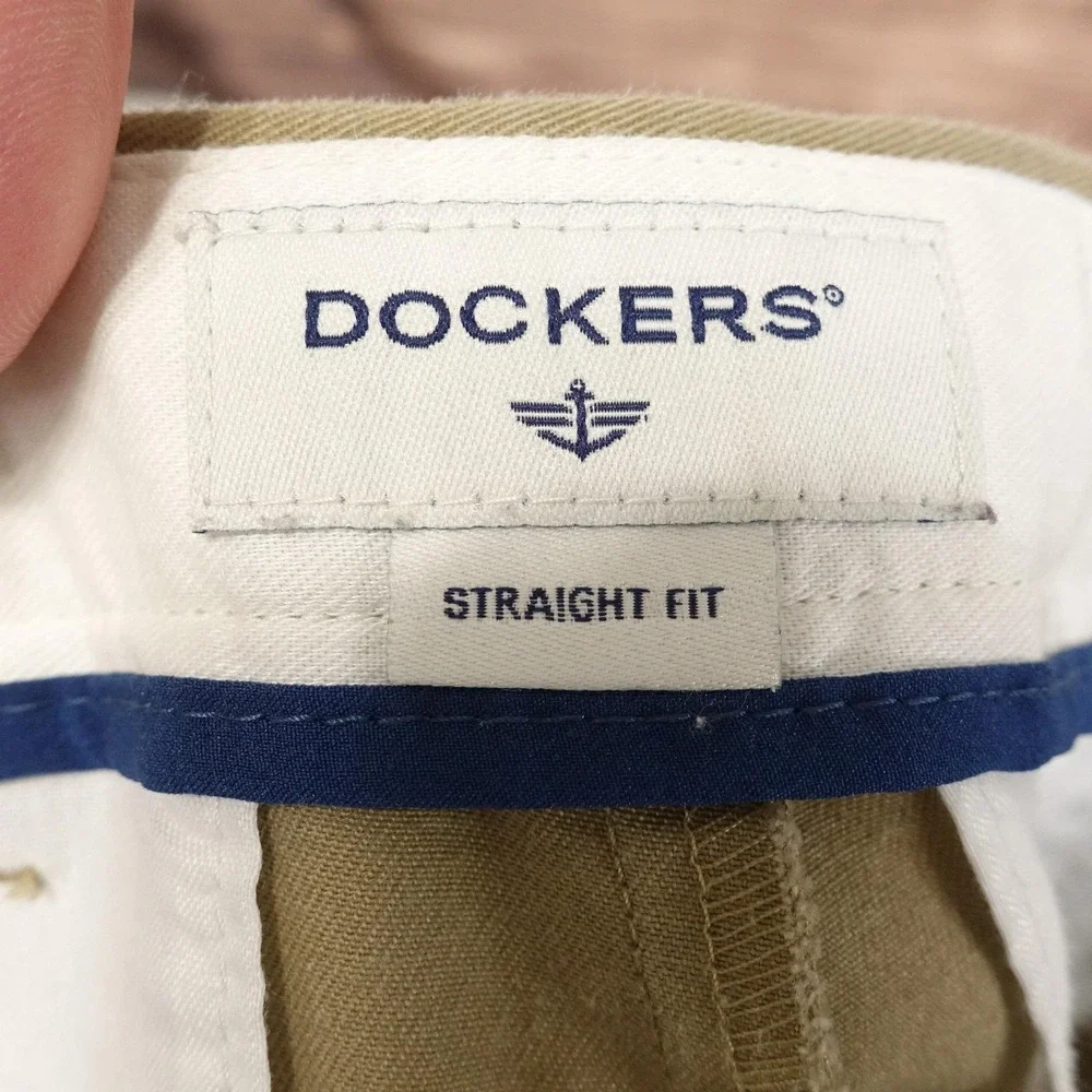 Dockers Pants Mens 36x32 Beige Straight Fit Chino Flat Front Pockets Casual